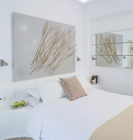 Rena Aparthotel