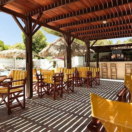 Aparthotel Rena Perissa (Santorini)